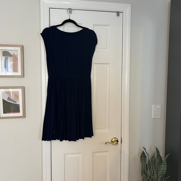 SOON maternity | Comfy and elegant elastic waist dress - Picture 3 of 5